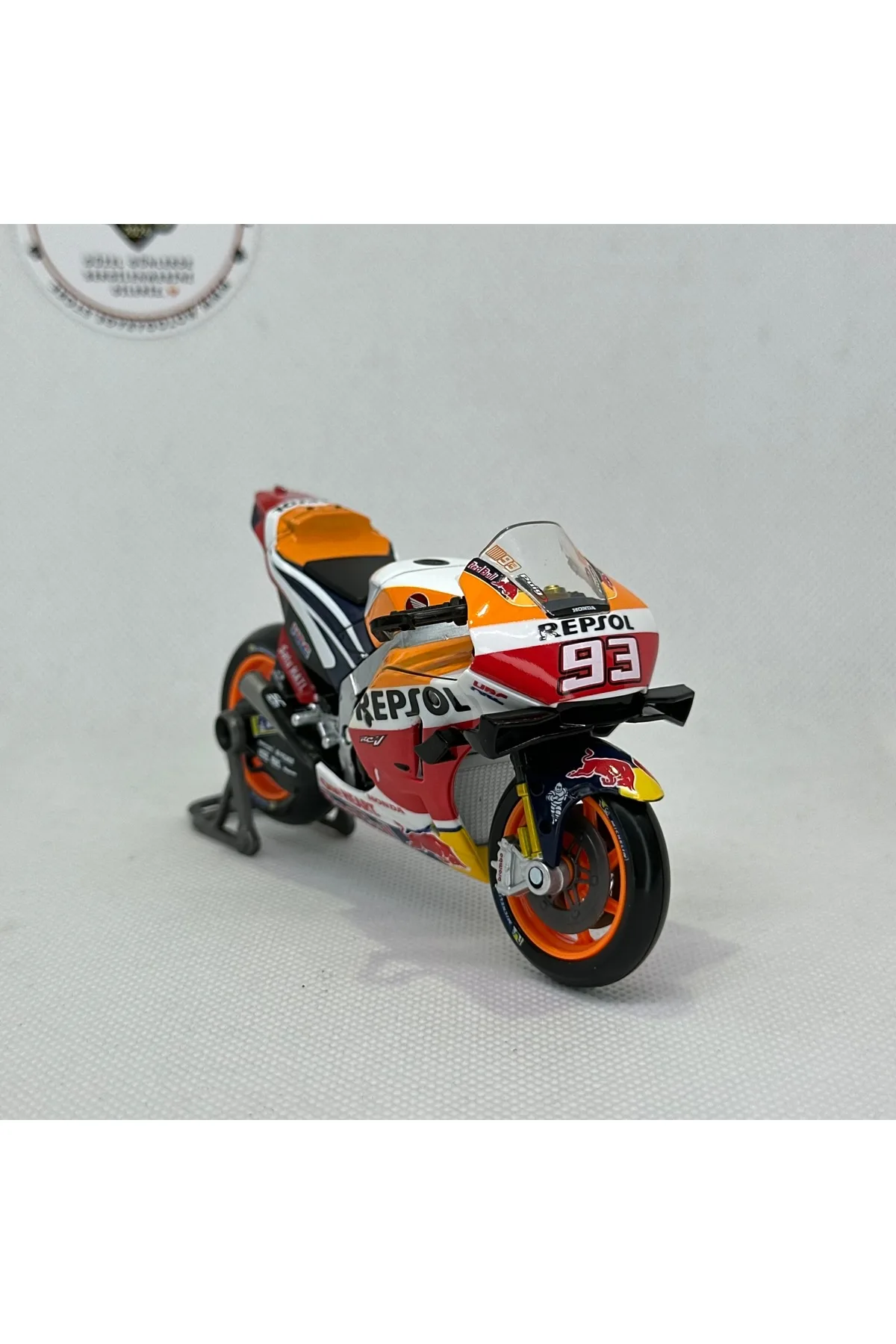 1_org_zoom-1015.jpg Honda RC213V Repsol No93 Marc Márquez 1:18 Diecast Maket Motor - Görsel 1