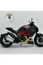 Ducati X Diavel Carbon 1:12 Diecast Motosiklet Model – Lisanslı Metal Maket Oyuncak & Biblo - Görsel 2