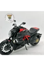 Ducati X Diavel Carbon 1:12 Diecast Motosiklet Model – Lisanslı Metal Maket Oyuncak & Biblo - Görsel 6