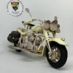 El Yapımı Krem Yan Çantalı Cruiser Metal Motosiklet Biblosu – Retro Figür & Dekoratif Obje