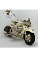 El Yapımı Krem Yan Çantalı Cruiser Metal Motosiklet Biblosu – Retro Figür & Dekoratif Obje