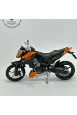 KTM 690 Duke 1:18 Diecast Motosiklet Model – Lisanslı Metal Maket Oyunca - Görsel 5