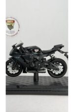 Yamaha YZF-R1 Siyah 1:18 Ölçek Orijinal Lisanslı Diecast Model Motosiklet - Görsel 5