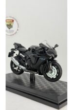 Yamaha YZF-R1 Siyah 1:18 Ölçek Orijinal Lisanslı Diecast Model Motosiklet