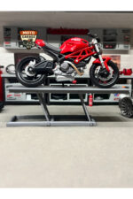 1/18 Ölçek Motosiklet Servis Lifti - Gri Diorama Garaj Aksesuarı - 14 cm - Görsel 6